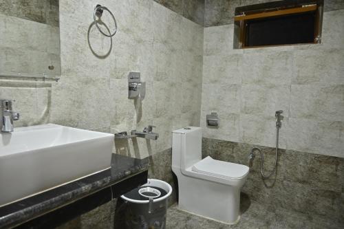 the wild planet treehouses and cottages