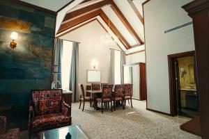 hill chalet hotel and resort