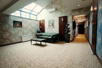 hill chalet hotel and resort