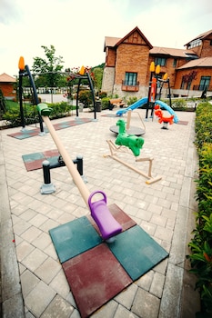 hill chalet hotel and resort