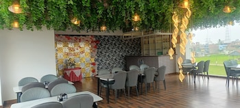 shehnai resort hotel andrestaurant