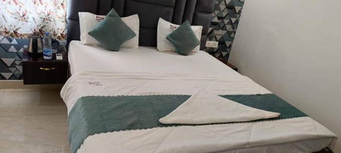 shehnai resort hotel andrestaurant