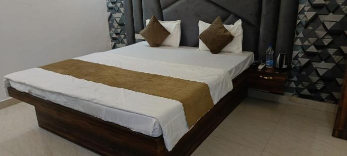 shehnai resort hotel andrestaurant