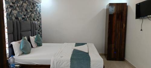 shehnai resort hotel andrestaurant