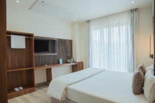 White House Royal Living,,3 star