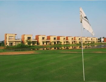 aqua golf villa vedic village