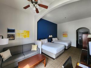 Comfort Suites New Orleans East,Orleans Parish>>New Orleans,2.5 star