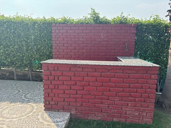 gobravo 48 2bhk farm with pool noida