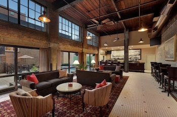 hampton inn and suites new orleans convention center