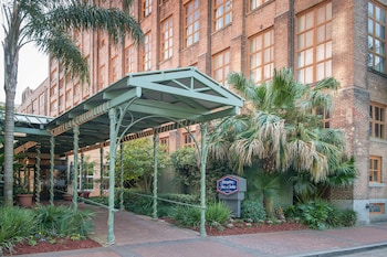 hampton inn and suites new orleans convention center