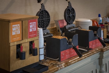 hampton inn and suites new orleans convention center