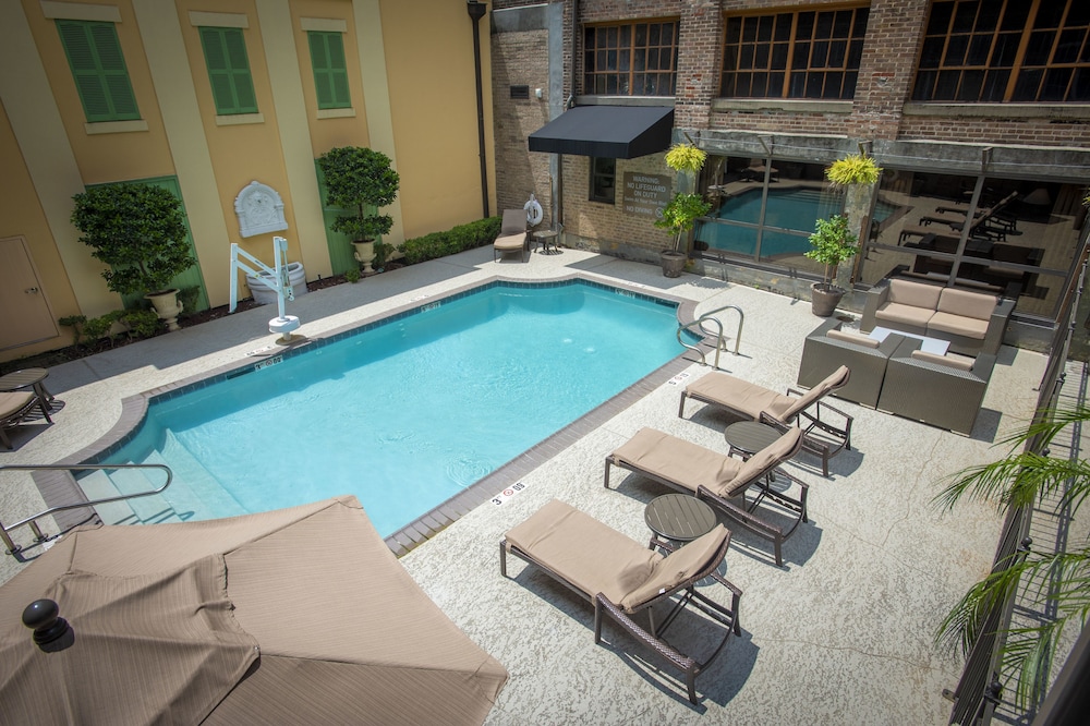 hampton inn and suites new orleans convention center