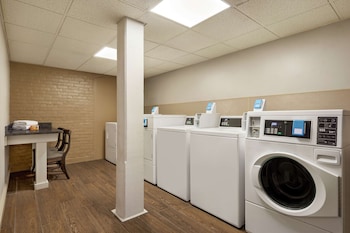 hampton inn and suites new orleans convention center