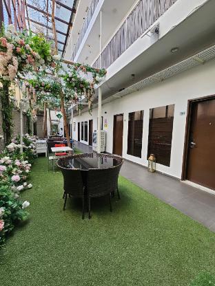v garden hotel by minsu
