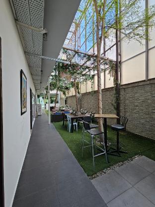 v garden hotel by minsu