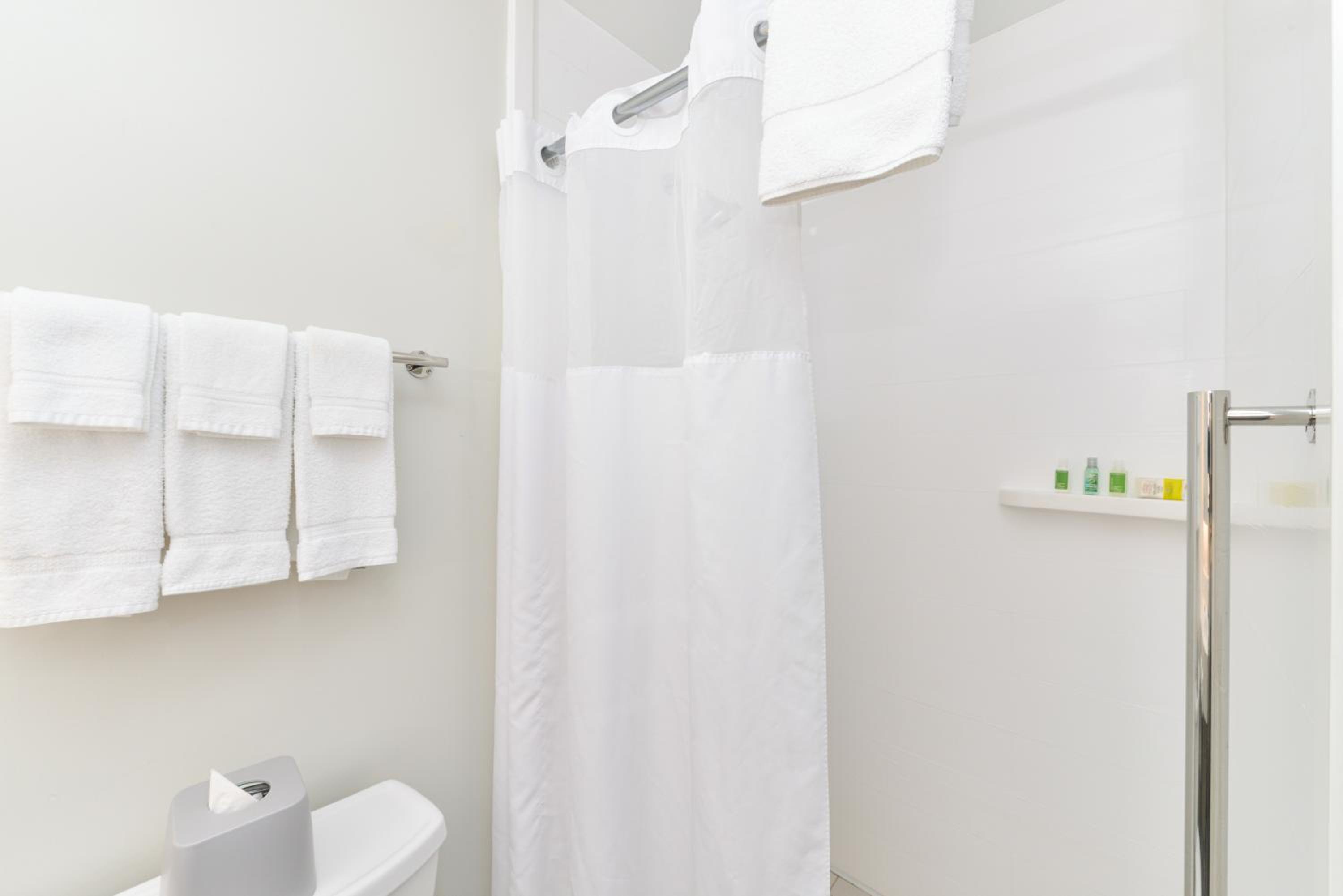 holiday inn express new orleans arts district by ihg