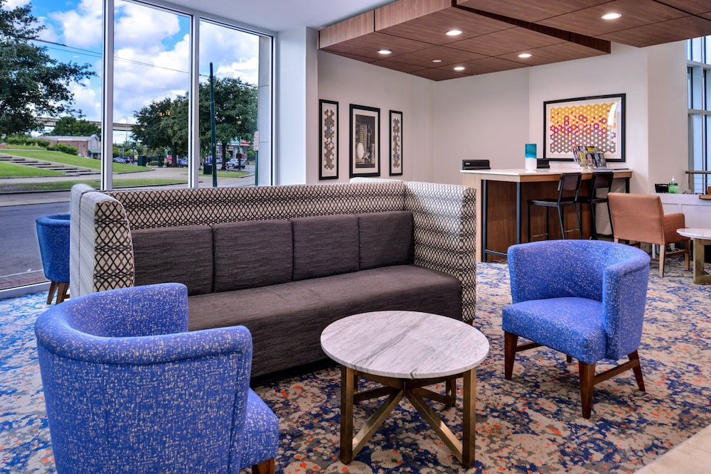 holiday inn express new orleans arts district by ihg