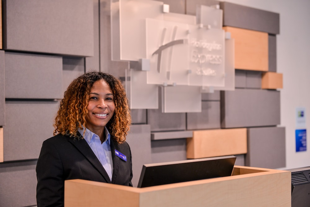 holiday inn express new orleans arts district by ihg