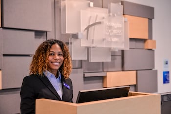 Holiday Inn Express New Orleans - Arts District By Ihg,936 Saint Charles Avenue,3 star