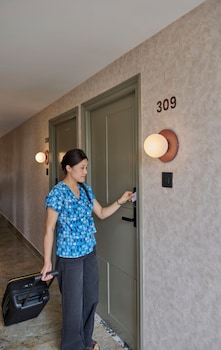 minimalist the varanasi edit