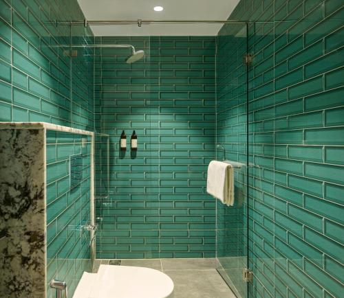 minimalist the varanasi edit