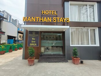 hotel manthan stays