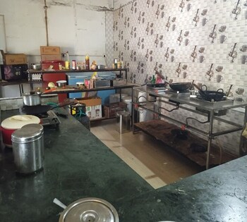 Eden Riverside Camp,,2 star