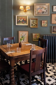 The Market Tavern,,3 star