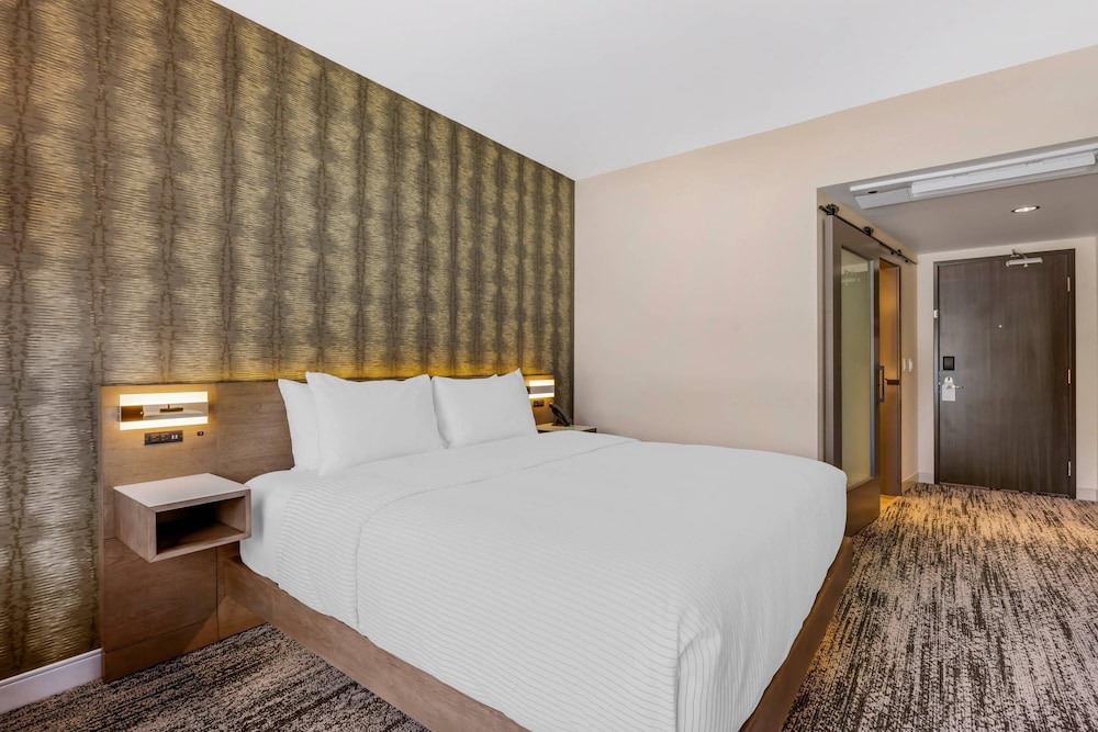cambria hotel portland pearl district