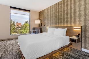 cambria hotel portland pearl district