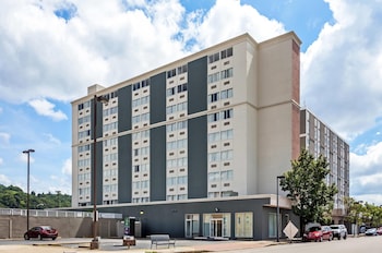suburban studios charleston civic center