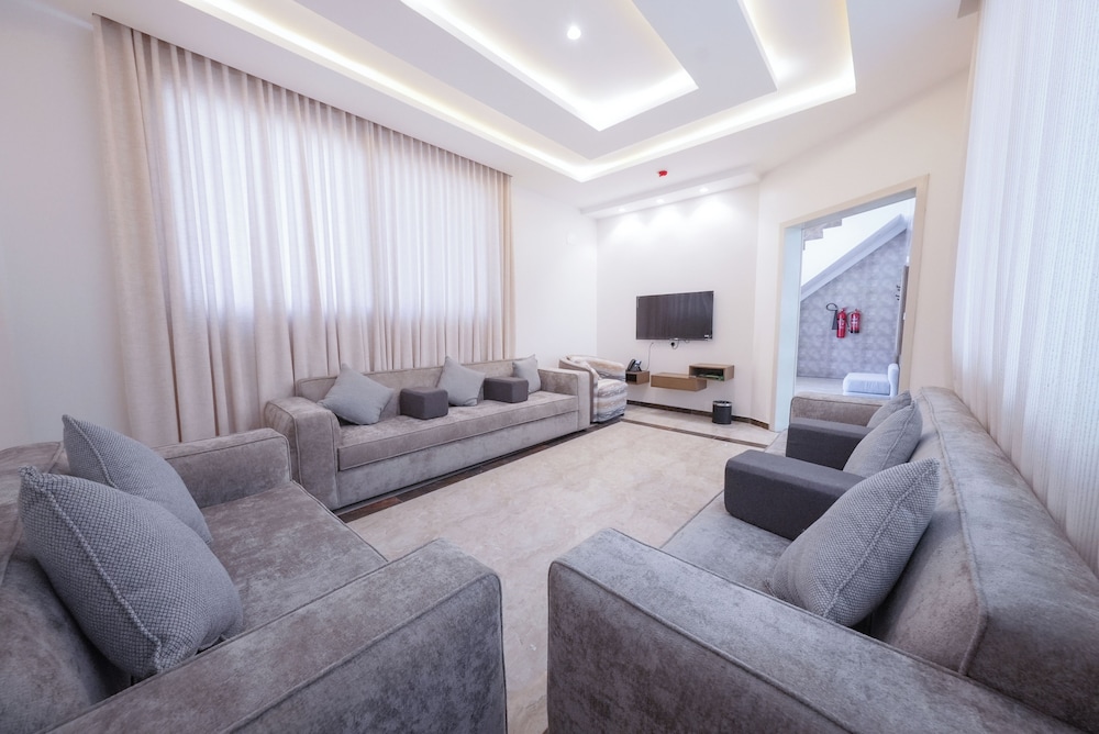 midtown majestic garden abha