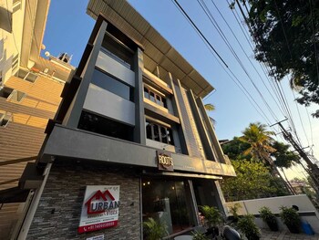 urban vibes service stay