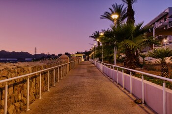 red canyon peaceful stay by sea n rent