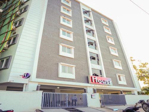 Housr 78 Madhapur Hyderabad Hitech City,,4 star