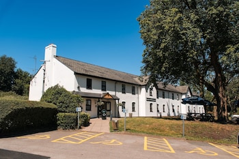 the coach and horses hotel