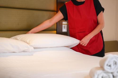 the coach and horses hotel