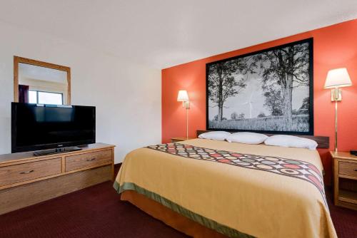 hillside inn and suite