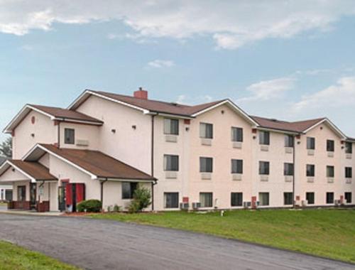 hillside inn and suite