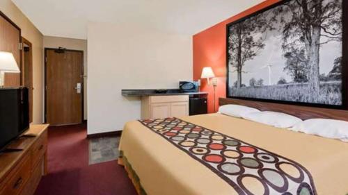 hillside inn and suite
