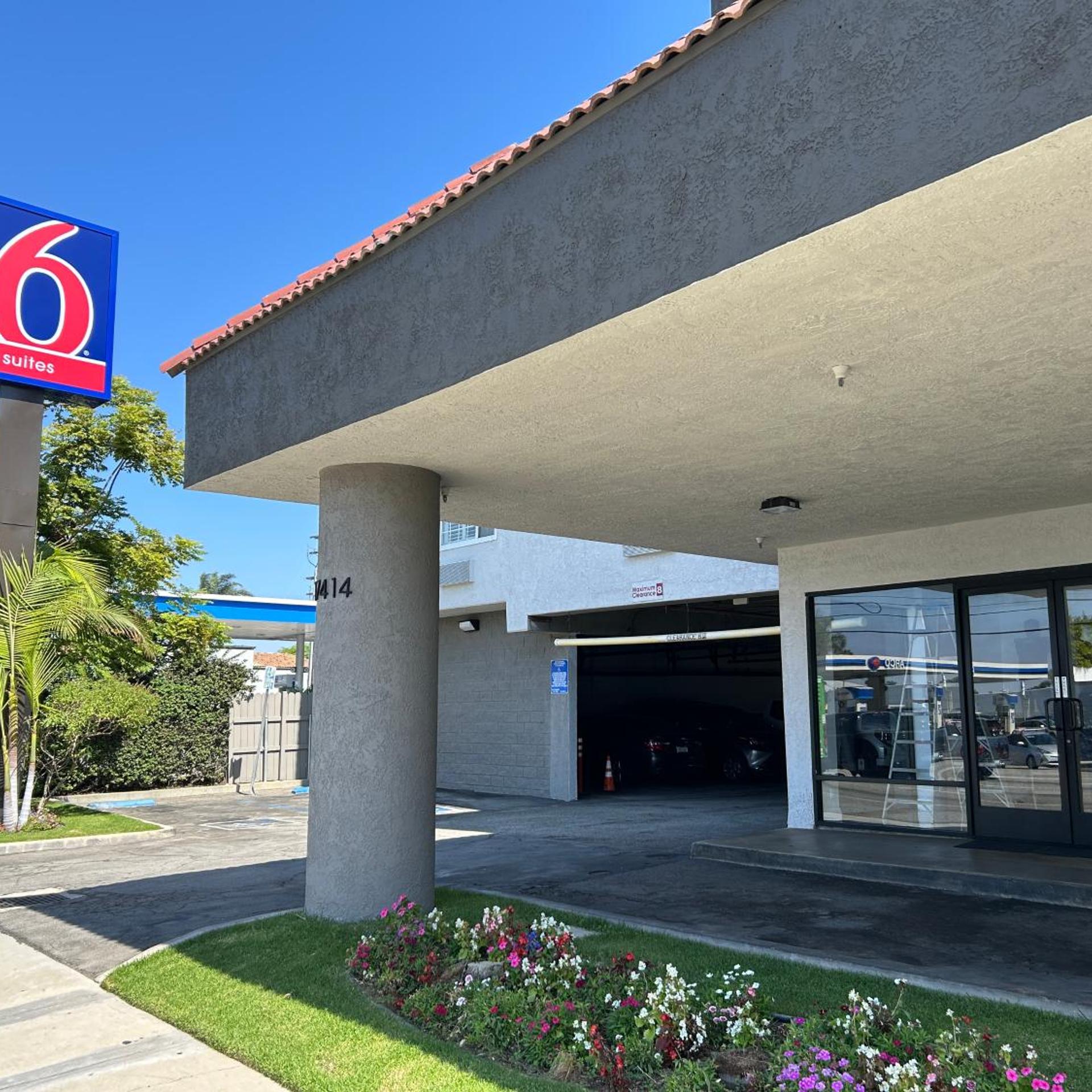 studio 6 suites gardena ca