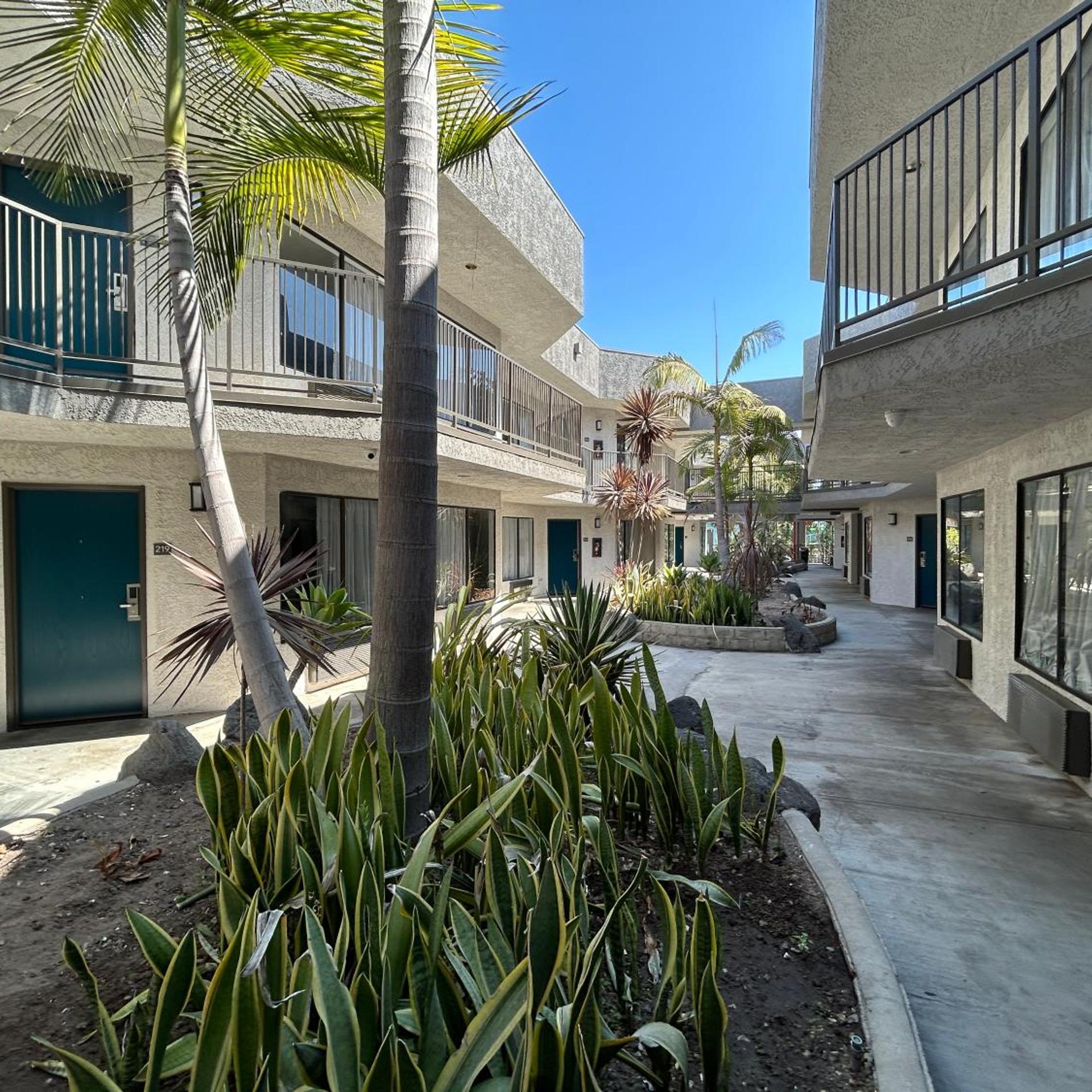 studio 6 suites gardena ca