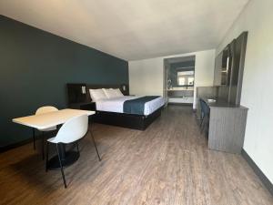 studio 6 suites gardena ca