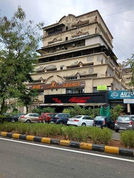 Hotel Legacy Inn,,3 star