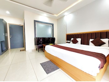 hotel shree gajanana puri