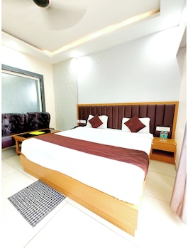 hotel shree gajanana puri