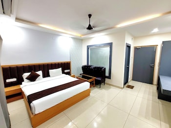 hotel shree gajanana puri