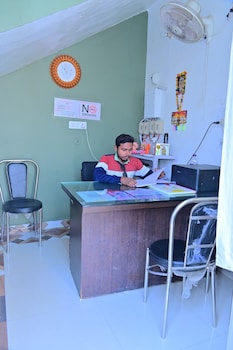 Hotel B.K Palace,,3 star