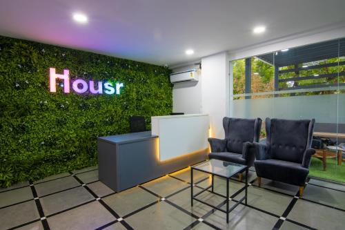 Housr 43 Gachibowli Near Dlf Cybercity,,4 star