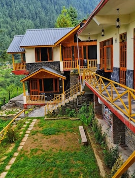 Majestic View Cottages,,2 star